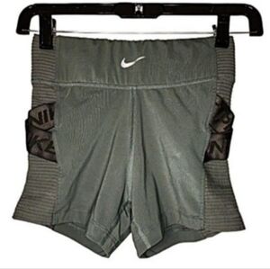 Women's Nike Aeroadapt Shorts Size XS